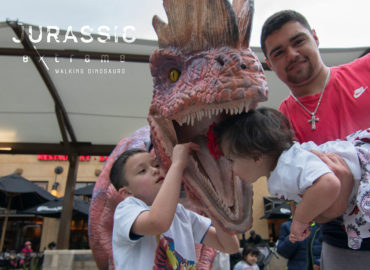 jurassic-extreme-houston-walking-dinosaur-costume-dilophosaurus-memorial-city-dinofest-2
